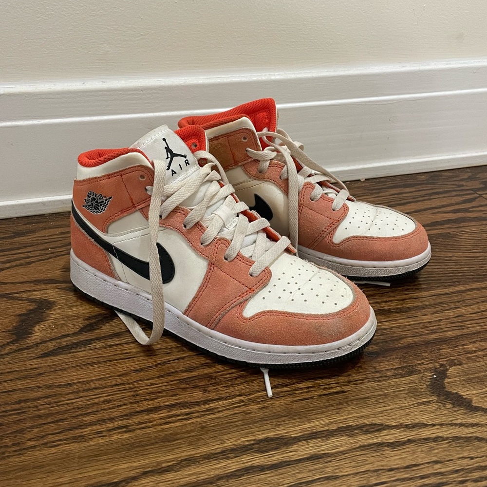Jordan 1 Mid SE in Orange/Black/Off White- Size 5.5Y